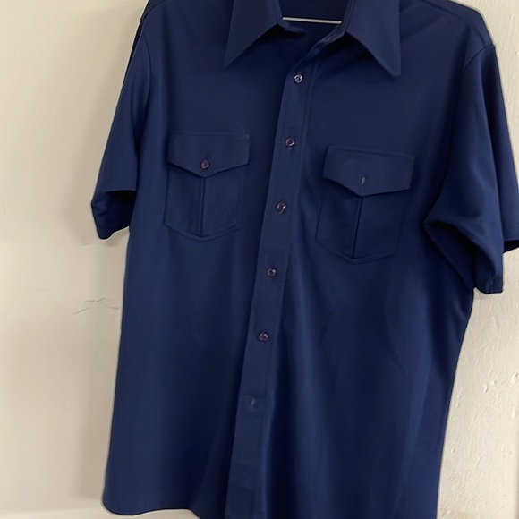 VANHEUSEN… men’s short sleeved button-down dress shirt…size XL - Picture 6 of 7